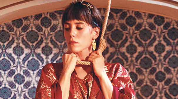 فیروزه رقیب خرم سلطان فیروزه رقیب خرم سلطان