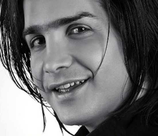 محس یگانه
