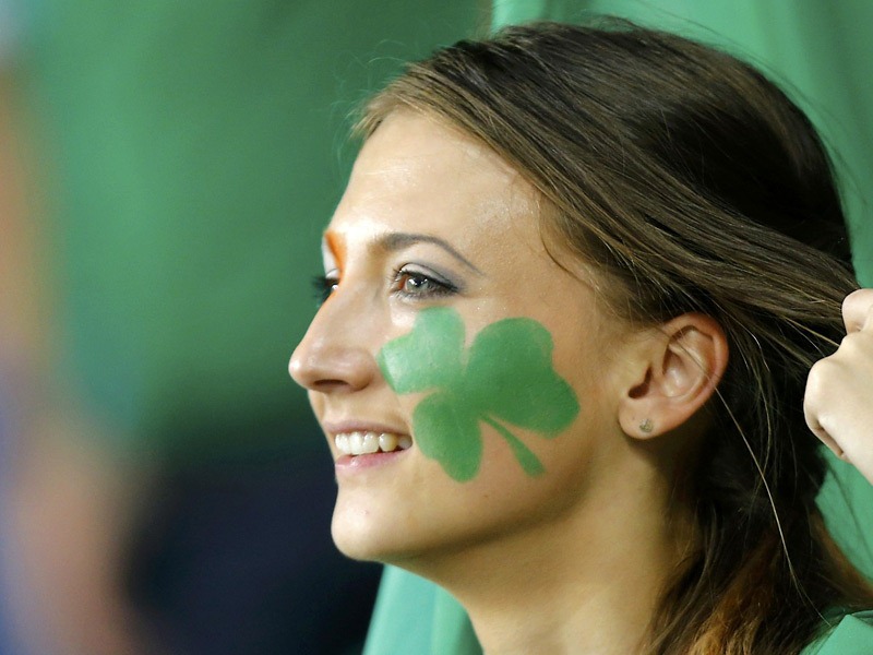 تصاویر زیبا از احساسات تماشاگران زن یورو 2012 (29)