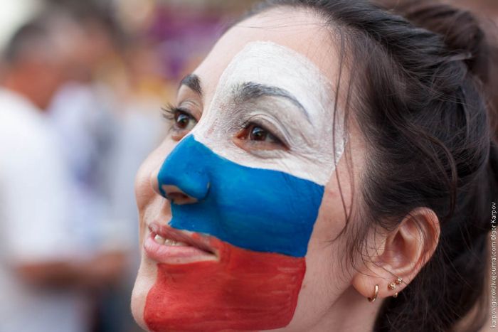 تصاویر زیبا از احساسات تماشاگران زن یورو 2012 (27)