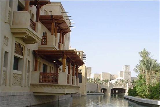 استفاده از معماری یزد و ونیز برای توسعه گردشگری دوبی