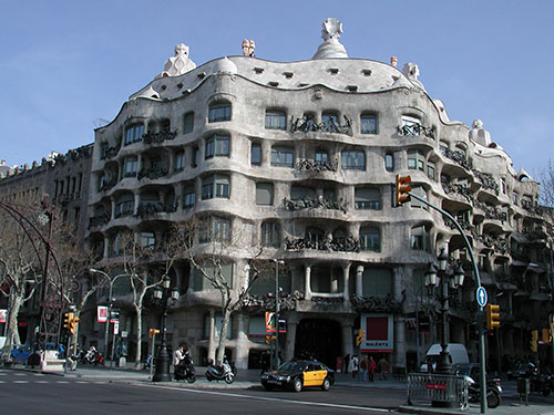 قصر میلا در بارسلونا در اسپانیا