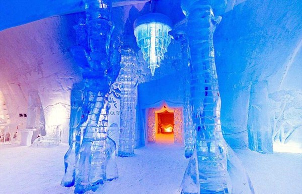 117 Ice Hotel in Canada (24 photos)