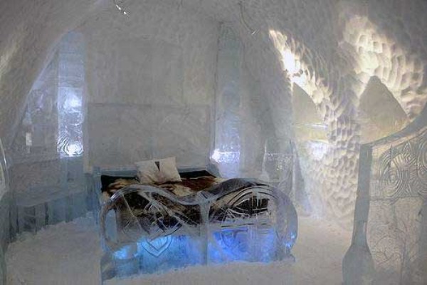 143 Ice Hotel in Canada (24 photos)