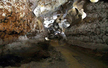 زیباترین غارهای ایران, اولین غار چهار طبقه