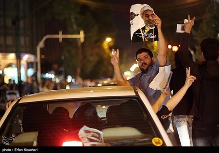 جشن شادی هواداران حسن روحانی