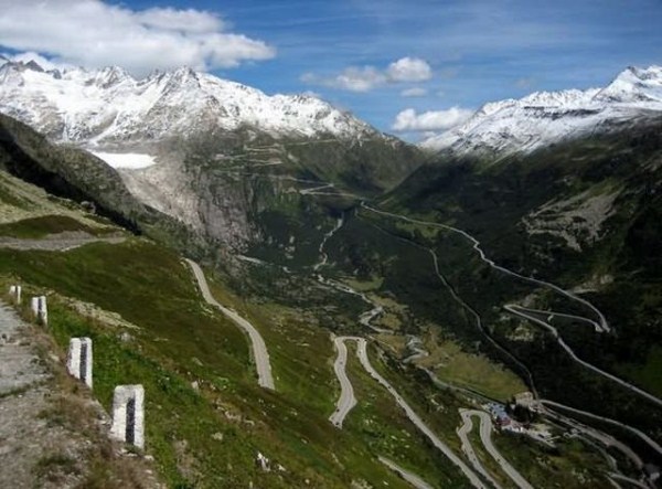 271 Most Wicked Roads In The World (34 photos)