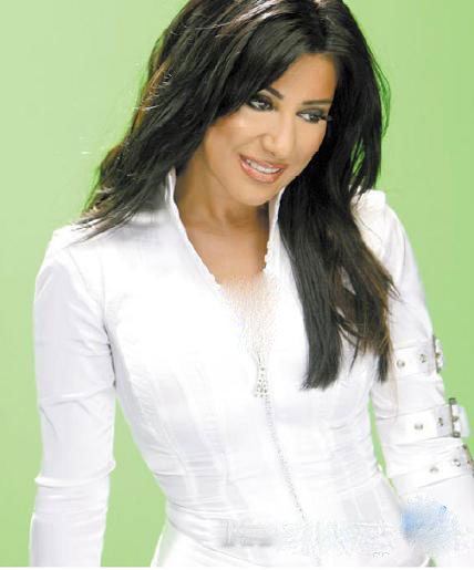 عکس نجوی کرم محبوب ترین خواننده زن عرب ۲۰۱۲