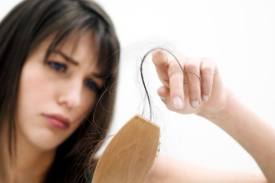 دلیل ریزش موی زنان