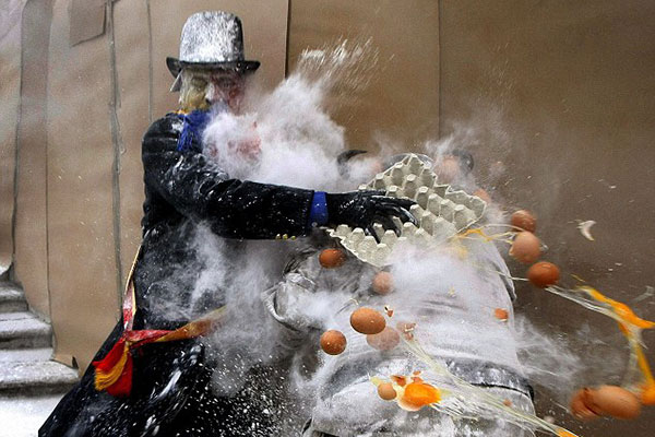 جنگ آرد و تخم مرغ، عکس جشنواره
