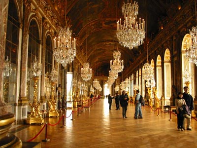 کاخ ورسای،بزرگترین کاخ‌های سلطنتی جهان