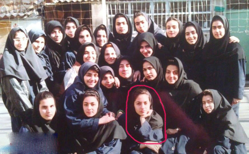 عکس نوجوانی مهناز افشار در دبیرستان عکس نوجوانی مهناز افشار در دبیرستان