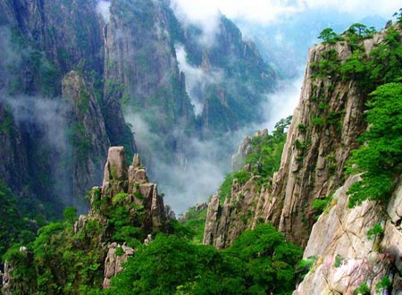 کوههای زیبای هونگ شان در چین +عکس