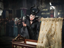 آنجلینا جولی با فیلم شیطان صفت رکورد زد