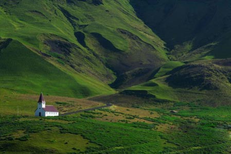 این تصاویر زیبا از کشور ایسلند است