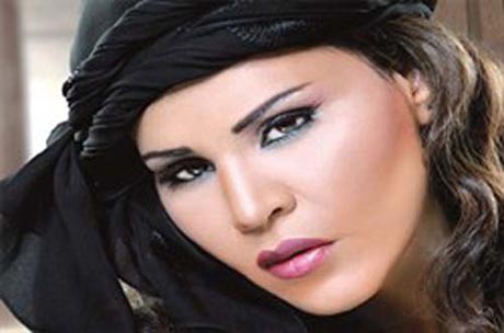 خواننده معروف زن به مناسبت ماه رمضان با حجاب شد +عکس
