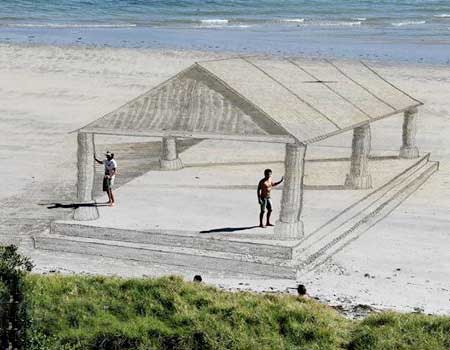 نقاشی سه بعدی در ساحل