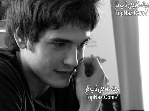خولیو در سریال گرند هتل خولیو در سریال گرند هتل
