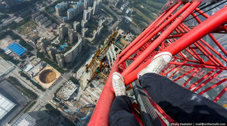عکس های دلهره آور از بلندترین برج جهان! +تصاویر