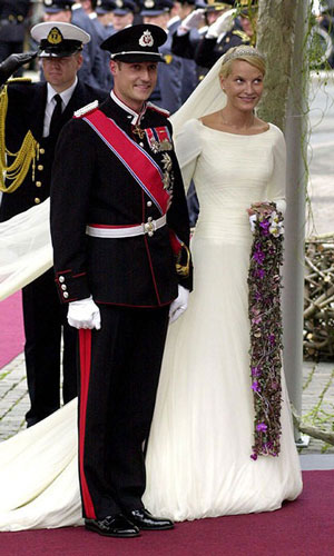 لباس عروسی پرنسس های جهان, طراحان لباس عروس