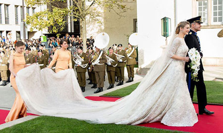 لباس عروسی پرنسس های جهان, طراحان لباس عروس