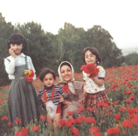 عکس هانیه توسلی و مادرش 35 سال پیش