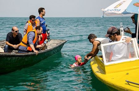 عکس های دختر شناگر ایرانی در دریای شمال که رکورد زد