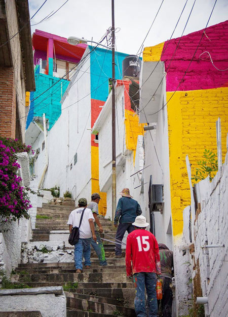 شهر رنگین کمانی, شهر Germen Crew, شهر رنگین کمان در مکزیک