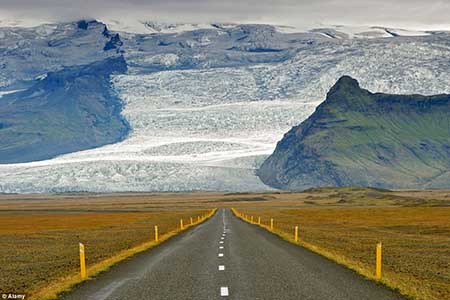 عکس های از خوش منظره ترین جاده های جهان