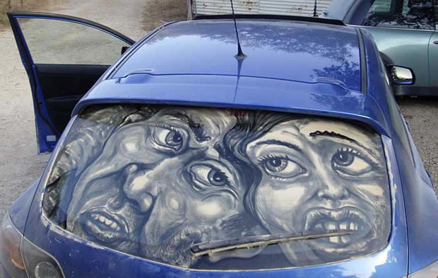 عکس های دیدنی از نقاشی های زیبا روی ماشین کثیف
