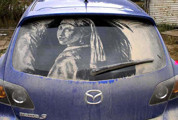 عکس های دیدنی از نقاشی های زیبا روی ماشین کثیف