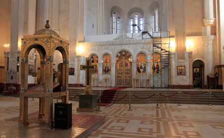کلیسای جامع تثلیث، بزرگترین کلیسای ارتدکس در جهان