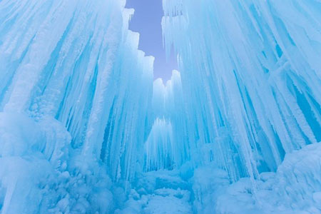 جالب ترین جاذبه گردشگری یخی جهان پارک یخی زمستانی کانادا 