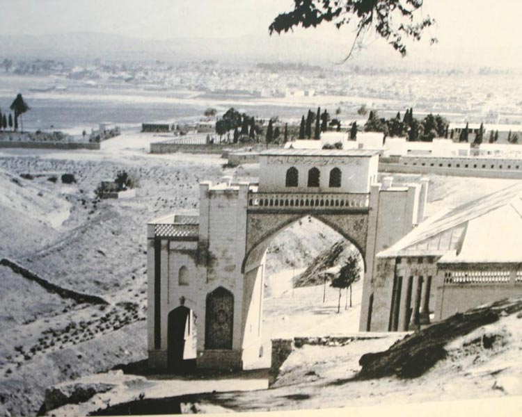 old-quran-gate