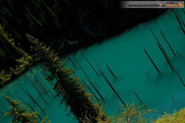 دریاچه ای زیبا برای توریست ها و گردشگران