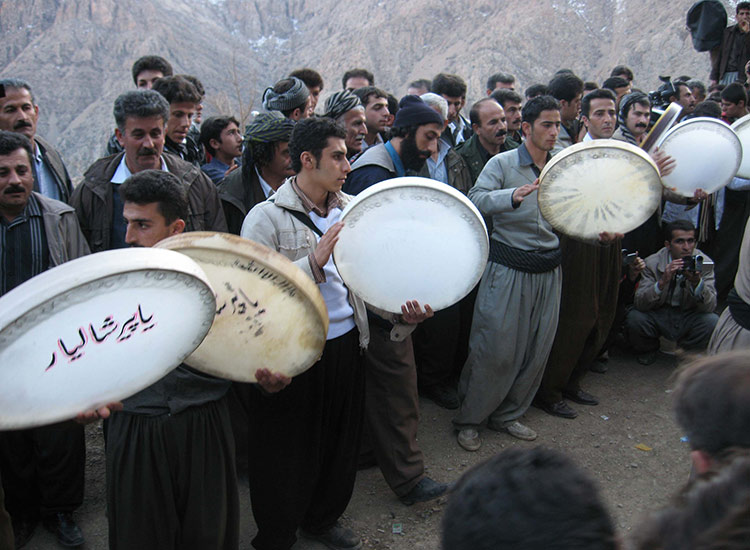 راهنمای سفر نوروزی به استان کردستان مراسم پیر شالیار