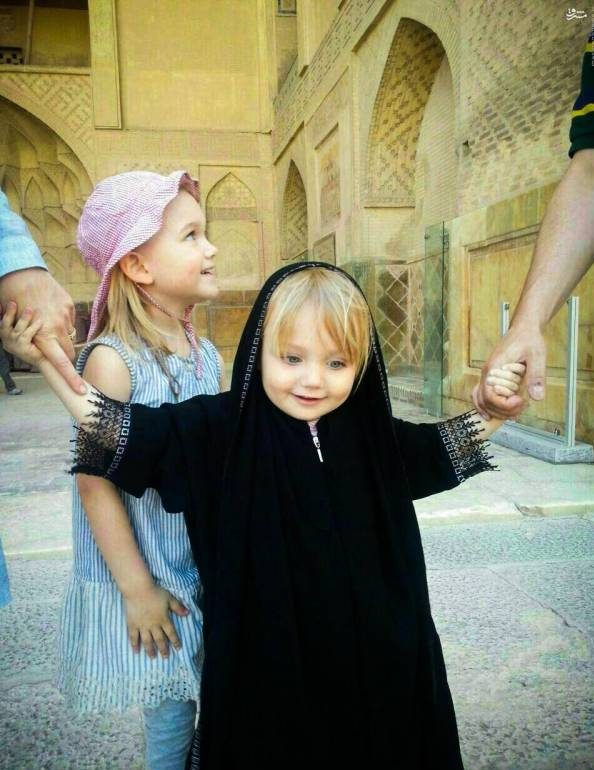 عکس از دختر جذاب توریست که در اصفهان با حجاب شد! 