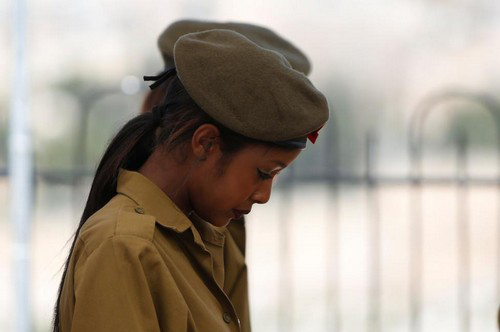 عکس های جنجالی از دختران اسرائیلی در خدمت سربازی!