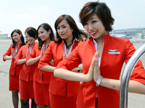عکس زنان مهماندار هواپیمایی ژاپن
