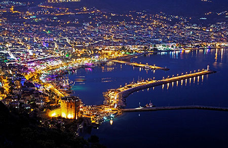 شهر زیبای ساحلی "آلانیا" در ترکیه