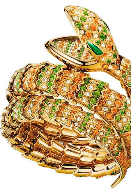 ساعت مچی «سرپنتی» از جنس طلای زرد 18 عیار و الماس های رنگی، از بولگاری