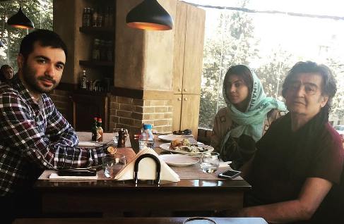 عکس جدید رضا رویگری و همسرش در رستوران