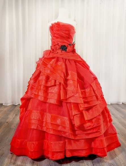 گالری تصاویر جدید مدل لباس مجلسی شب بلند زنانه دانتل دار