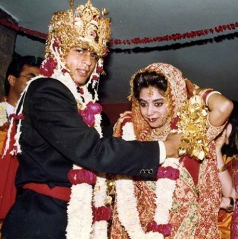 عکس شاهرخ خان بازیگر مرد هندی در سالگرد ازدواجش