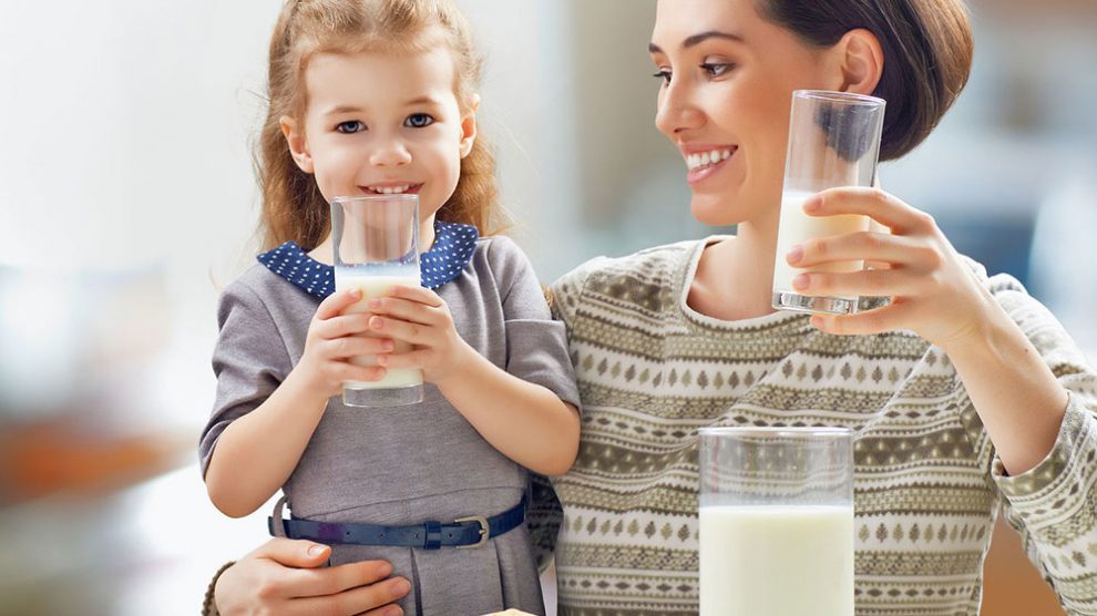 شیر پرچرب بهتره یا شیر کم چرب؟ کدام را بیشتر بخوریم؟