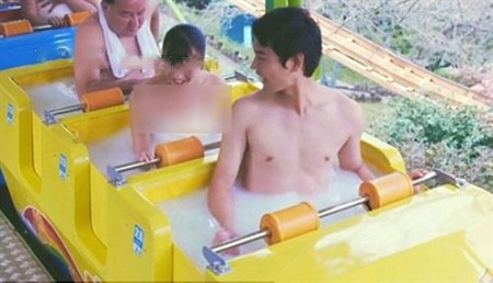 عکس های گردشگران لخت زن و مرد در پارک حمام ژاپن!