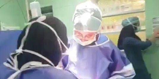افتضاح چالش مانکن در اتاق جراحی و کنار بیمار در ایران! + عکس جنجالی چالش مانکن