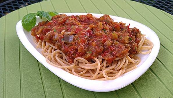 اسپاگتی با سس بادمجان