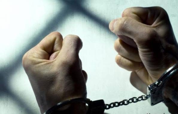 مرد جوان معتاد به شیشه پسر از قتل مادرش، خودکشی کرد