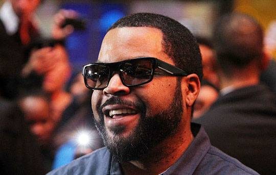 آیس کیوب (Ice Cube)، خواننده سبک رپ، تهیه کننده و بازیگر